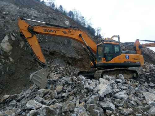 贵州出售转让二手8100小时2010年三一重工SY335C挖掘机