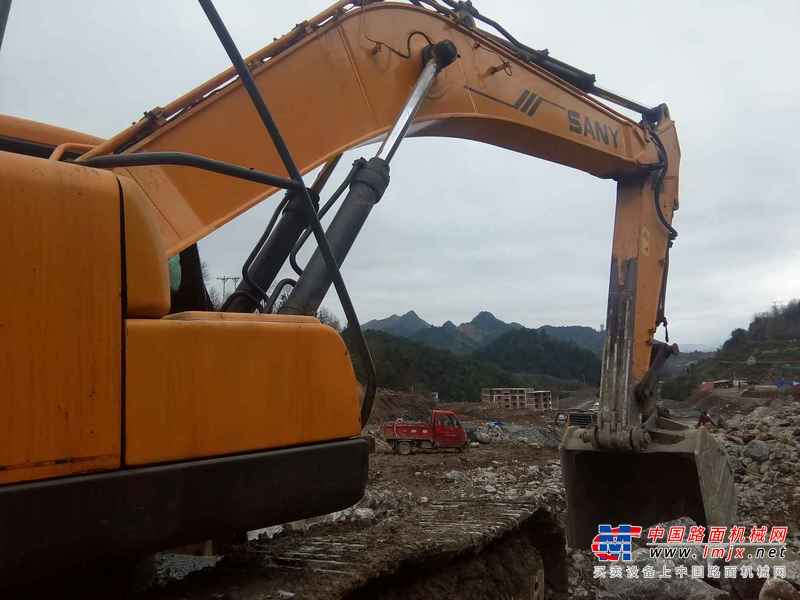 贵州出售转让二手8100小时2010年三一重工SY335C挖掘机