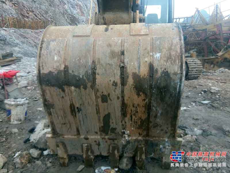 贵州出售转让二手6700小时2012年柳工925D挖掘机