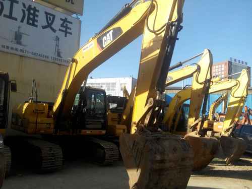 云南出售转让二手5800小时2010年卡特彼勒320DGC挖掘机