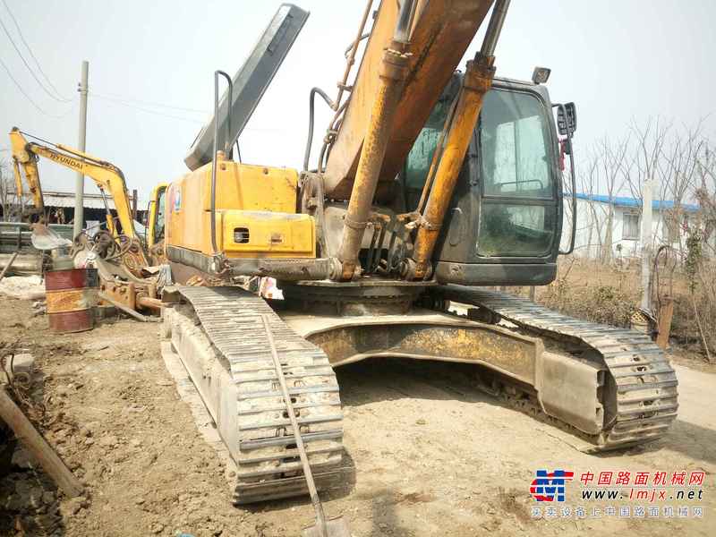山东出售转让二手10000小时2010年现代R335LC挖掘机