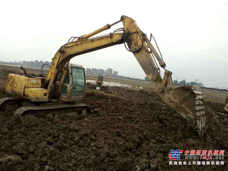 浙江出售转让二手20000小时2004年住友SH120挖掘机