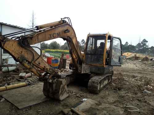浙江出售转让二手10000小时2010年山重建机JCM906D挖掘机