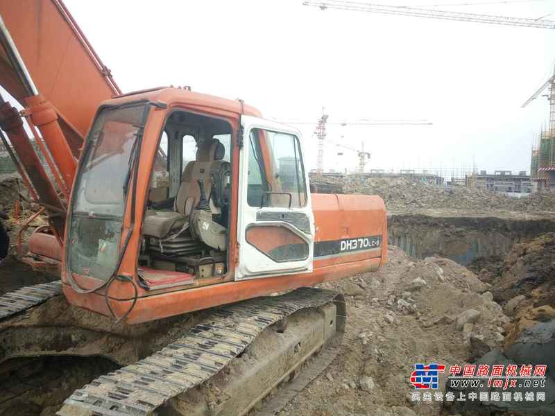 山东出售转让二手15000小时2005年大宇DH300挖掘机