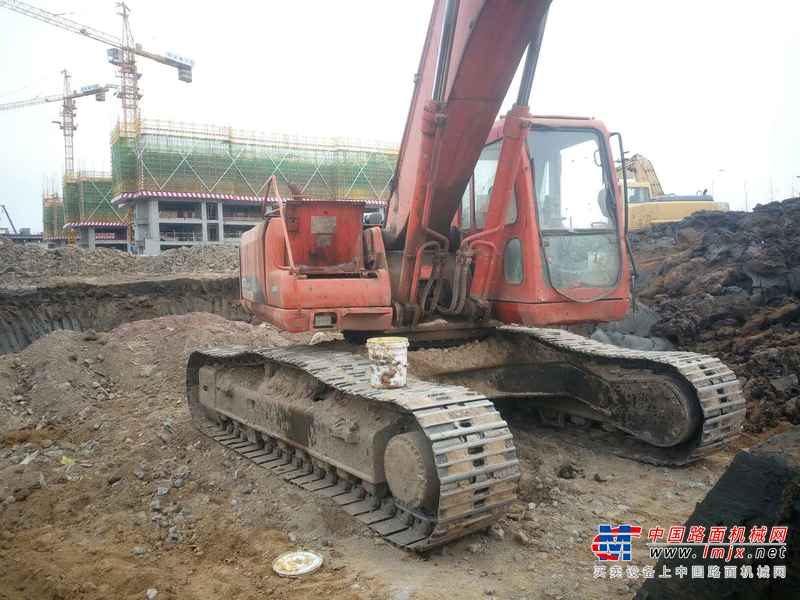 山东出售转让二手15000小时2005年大宇DH300挖掘机