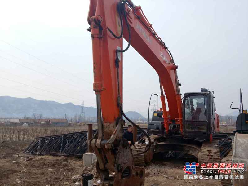 辽宁出售转让二手10000小时2009年日立ZX270LC挖掘机
