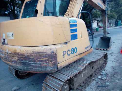 江西出售转让二手6000小时2008年小松PC60挖掘机