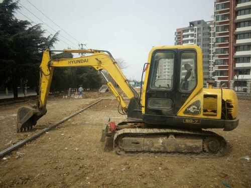 山东出售转让二手12000小时2008年现代R55挖掘机