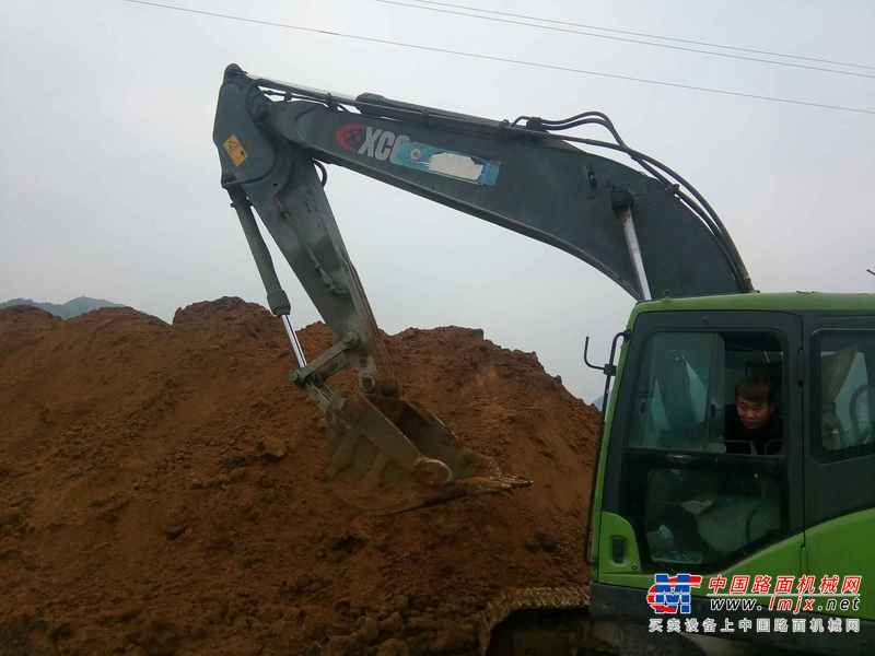 贵州出售转让二手8900小时2011年徐挖XCG230LC挖掘机