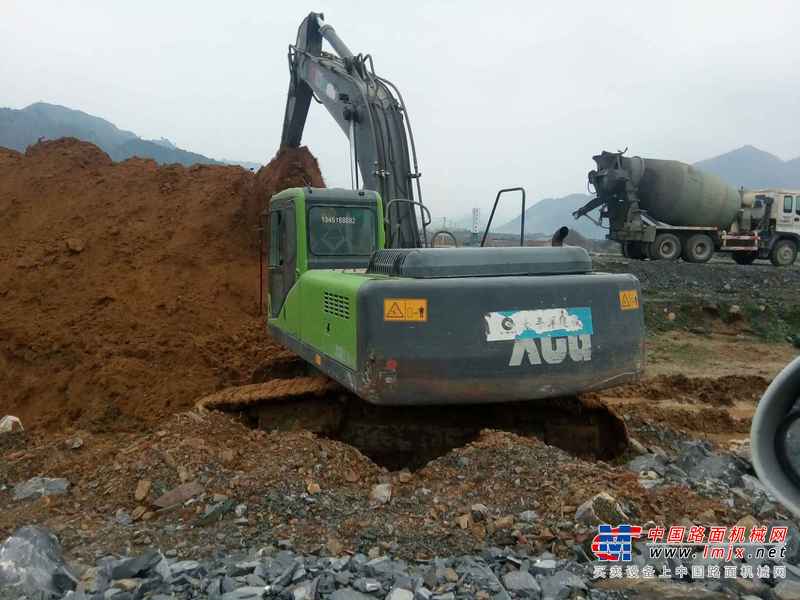 贵州出售转让二手8900小时2011年徐挖XCG230LC挖掘机