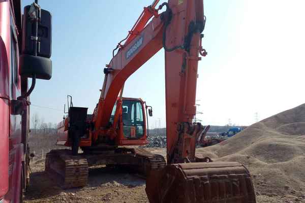 辽宁出售转让二手2900小时2012年斗山DX260LC挖掘机