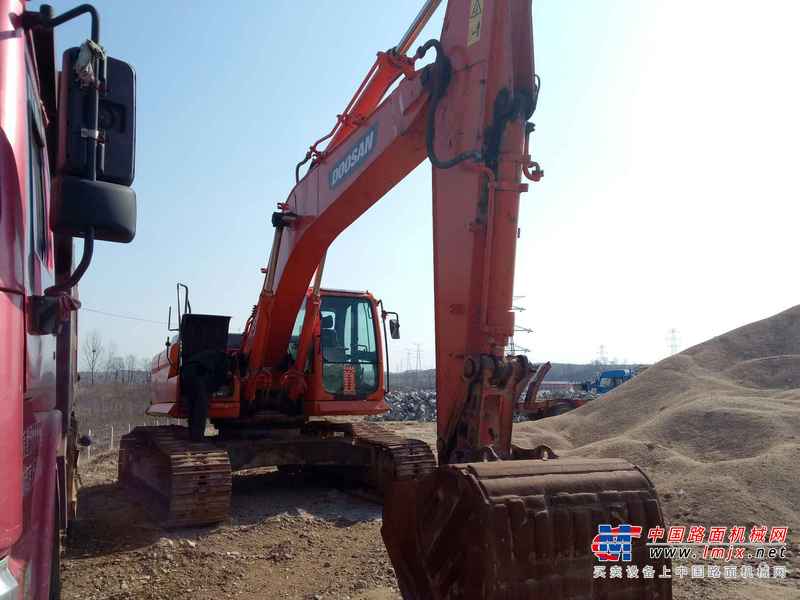 辽宁出售转让二手2900小时2012年斗山DX260LC挖掘机