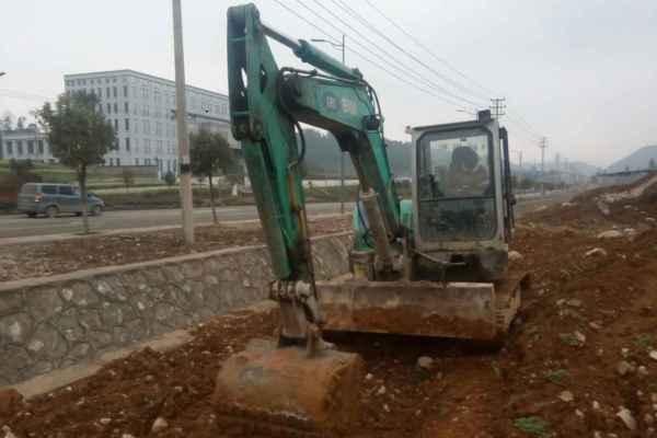贵州出售转让二手6020小时2013年石川岛80NS挖掘机
