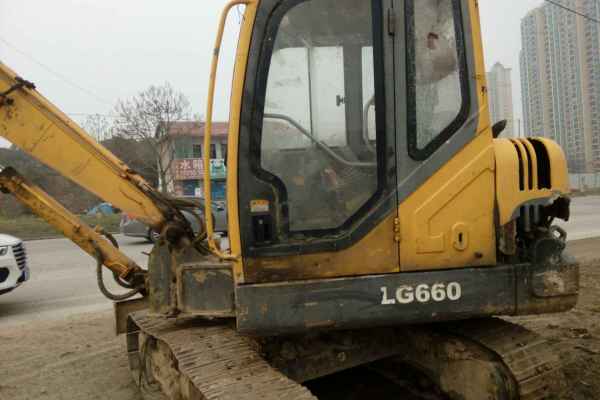 江西出售转让二手6800小时2010年临工LG660挖掘机