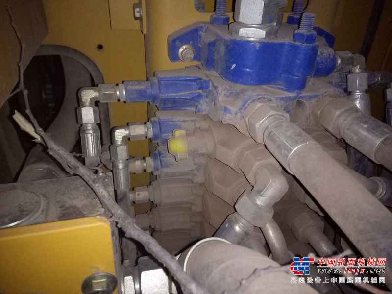 辽宁出售转让二手2700小时2014年临工LG685挖掘机