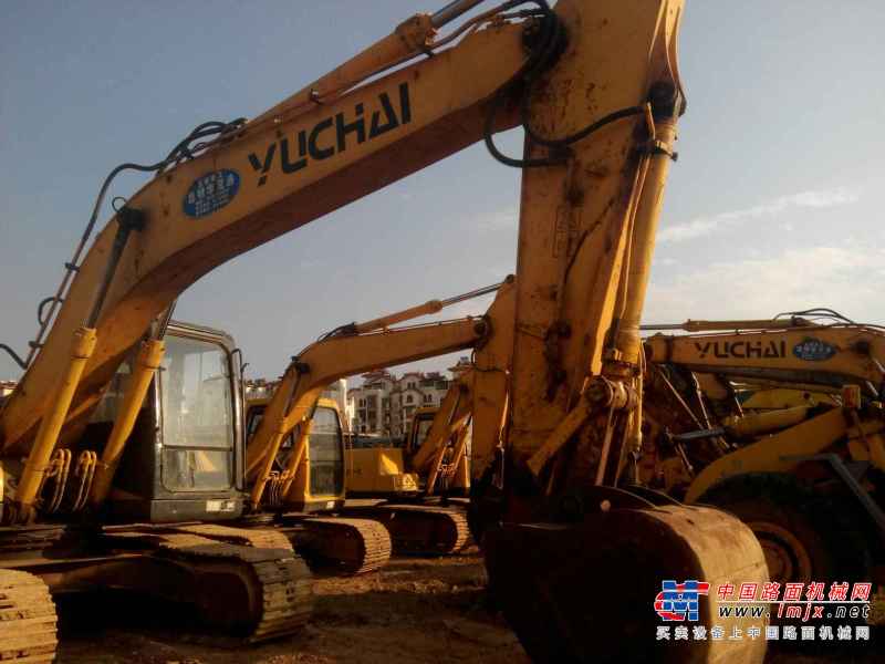 云南出售转让二手2800小时2011年玉柴YC230LC挖掘机
