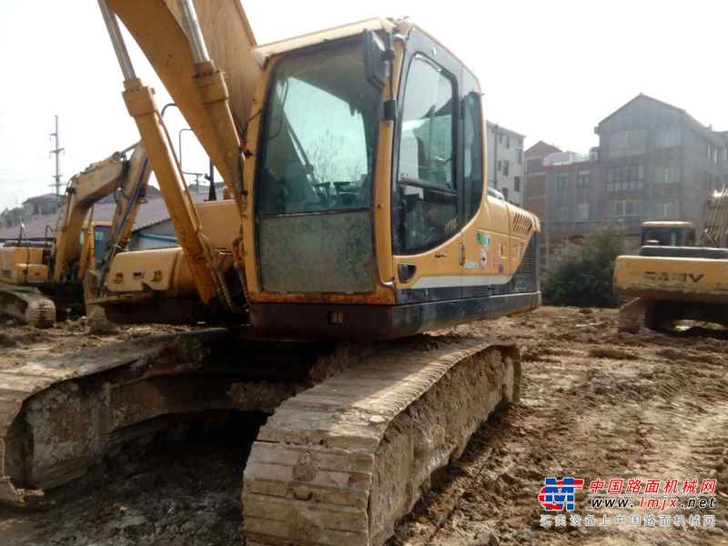 江西出售转让二手8000小时2010年现代R225LC挖掘机