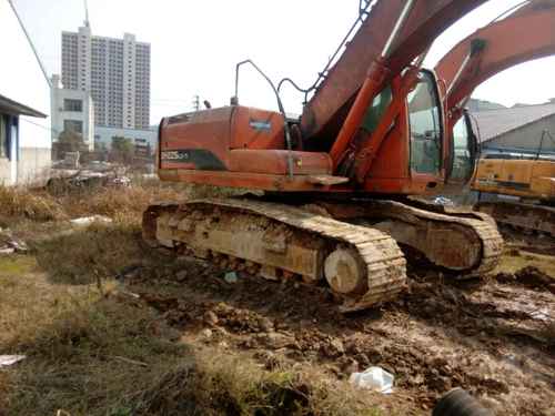 江西出售转让二手6800小时2009年斗山DH225LC挖掘机