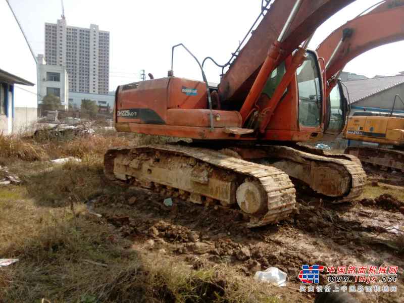 江西出售转让二手6800小时2009年斗山DH225LC挖掘机