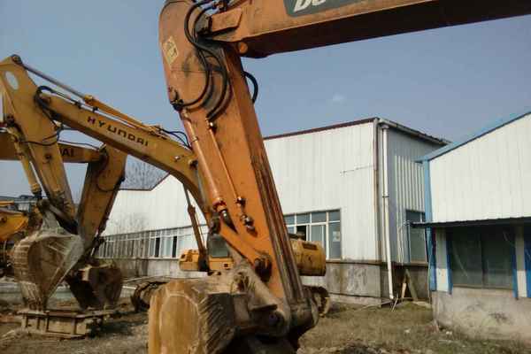 江西出售转让二手6800小时2009年斗山DH225LC挖掘机