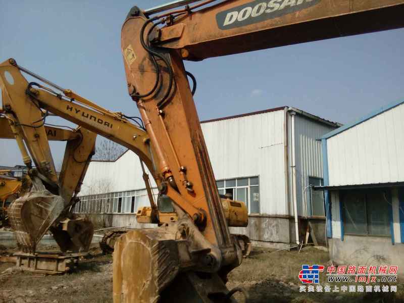 江西出售转让二手6800小时2009年斗山DH225LC挖掘机