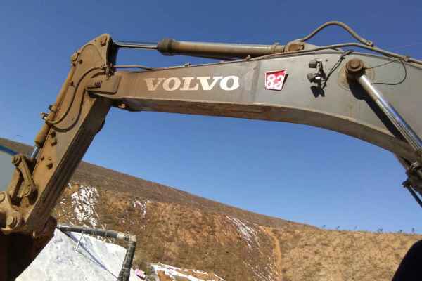 内蒙古出售转让二手9000小时2010年沃尔沃EC460BLC挖掘机