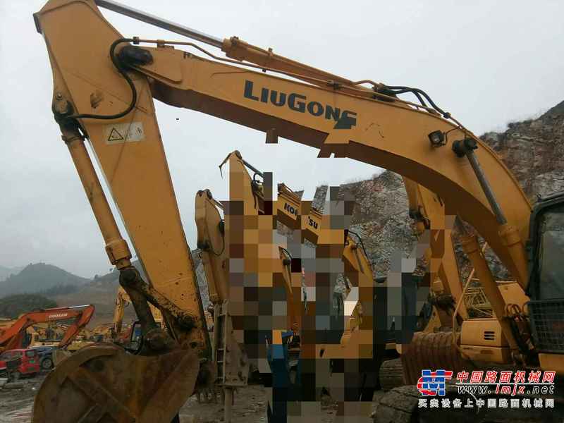贵州出售转让二手7200小时2011年柳工920D挖掘机