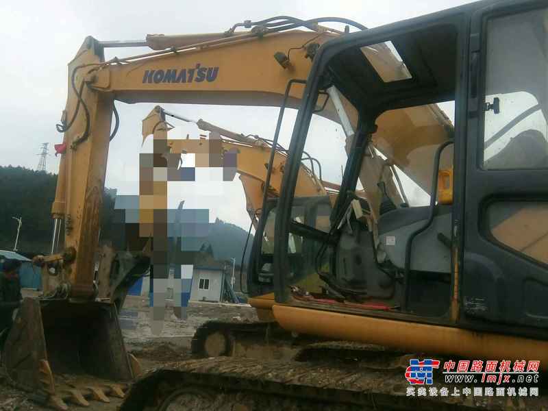 贵州出售转让二手7800小时2010年柳工CLG205C挖掘机