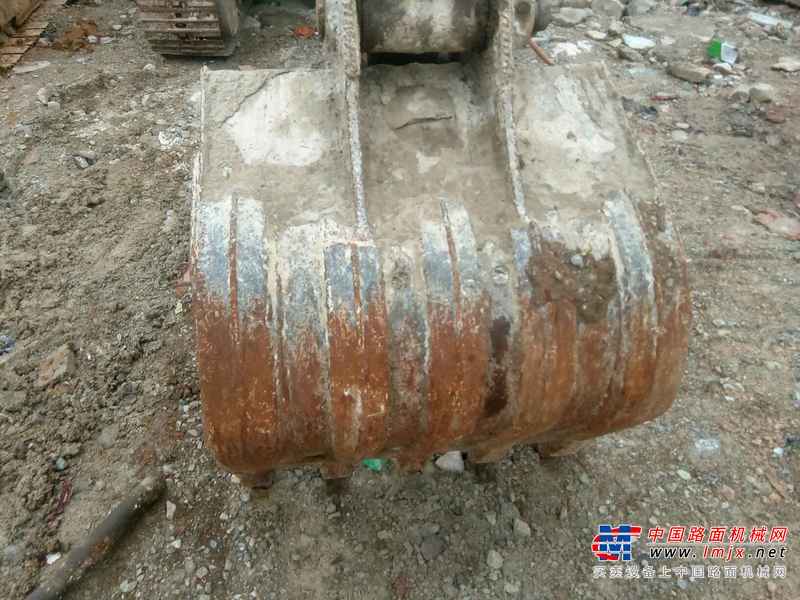 贵州出售转让二手10025小时2010年柳工CLG906C挖掘机