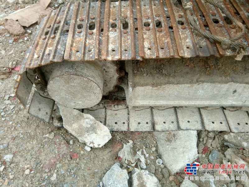 贵州出售转让二手10025小时2010年柳工CLG906C挖掘机