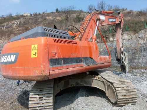 贵州出售转让二手7809小时2013年斗山DH225LC挖掘机