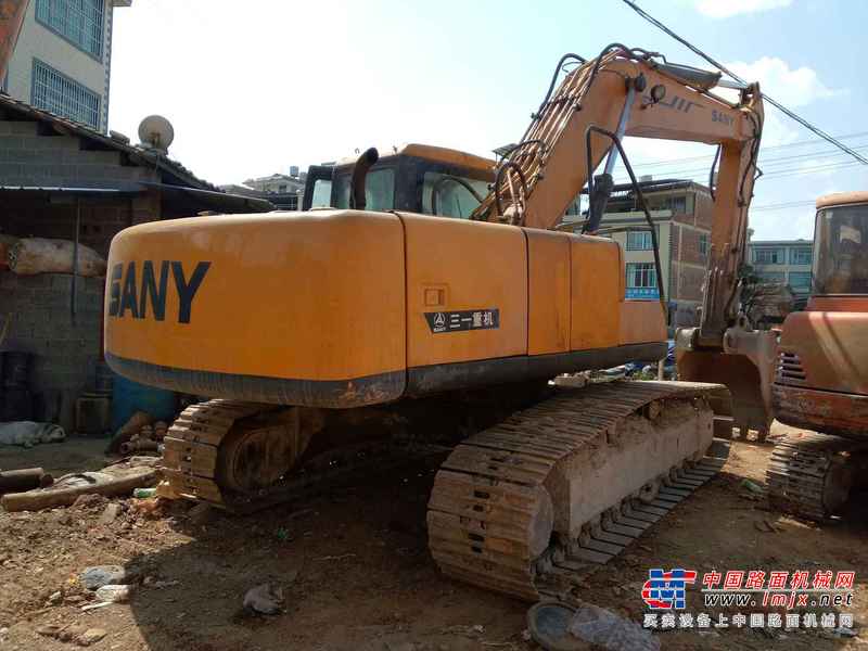 云南出售转让二手12000小时2010年三一重工SY210C挖掘机