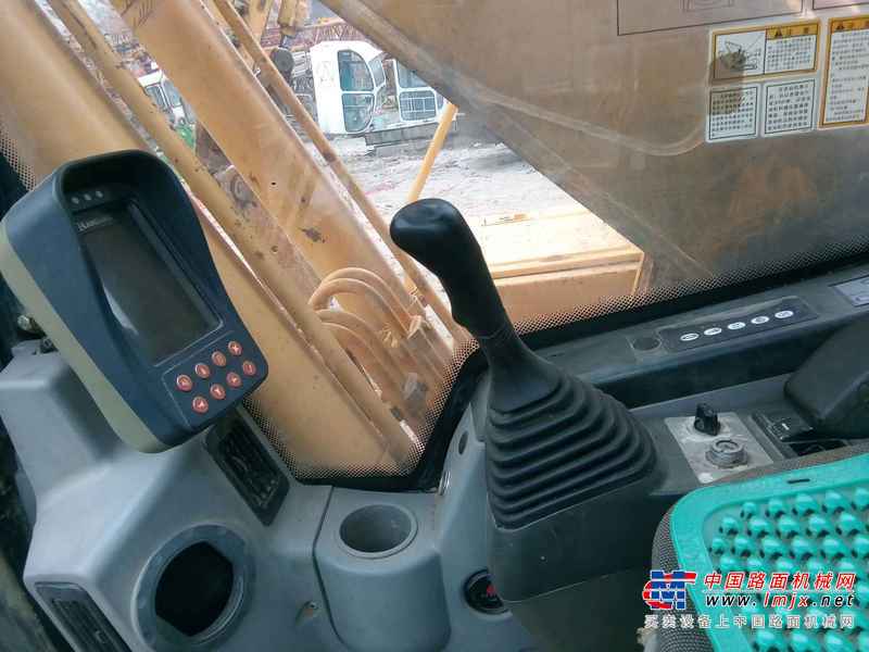 贵州出售转让二手6800小时2011年柳工920D挖掘机