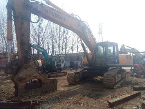 江苏出售转让二手13074小时2011年现代R375LC挖掘机