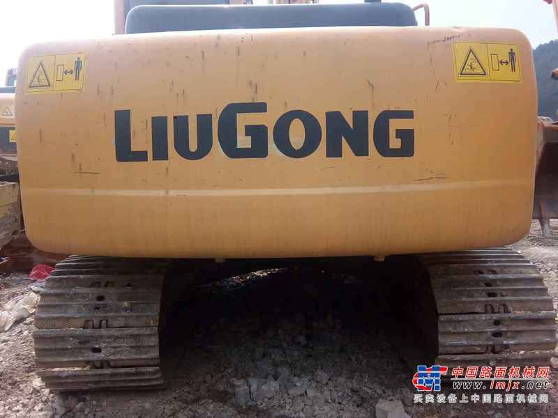贵州出售转让二手6800小时2010年柳工CLG915C挖掘机