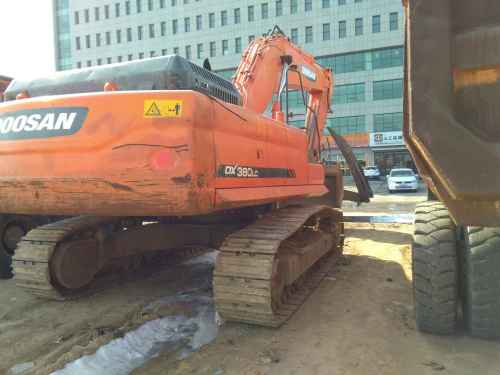 内蒙古出售转让二手5000小时2012年斗山DX380LC挖掘机