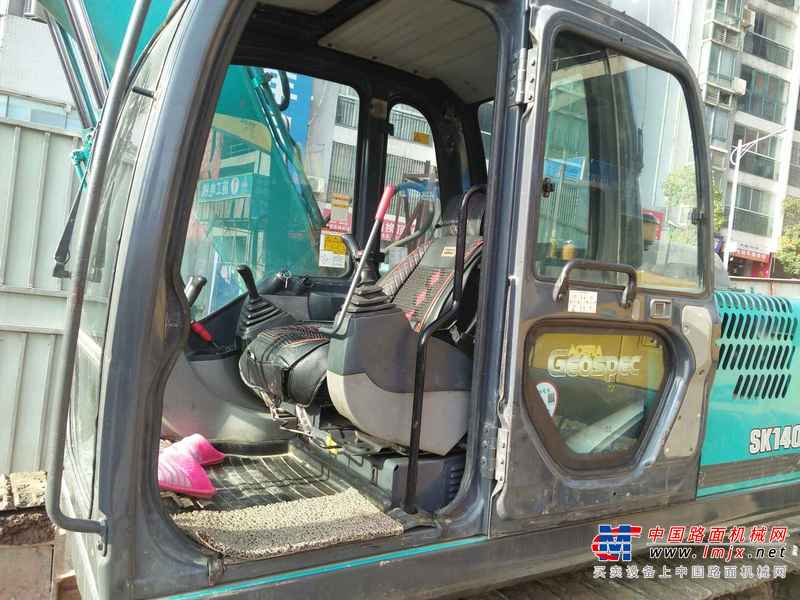 四川出售转让二手6800小时2012年神钢SK140LC挖掘机