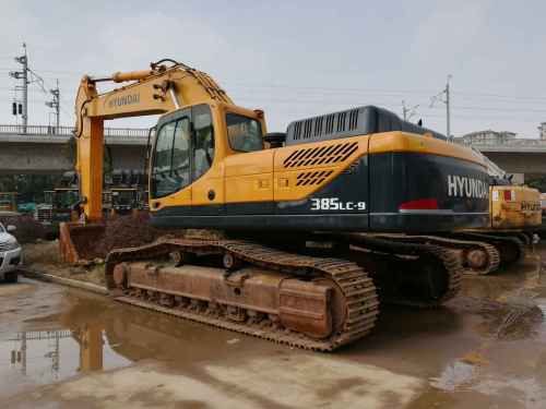 湖南出售转让二手3000小时2013年现代R385LC挖掘机