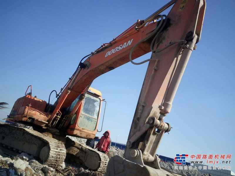 山东出售转让二手15000小时2003年大宇DH220LC挖掘机