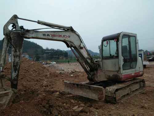 四川出售转让二手5600小时2012年竹内TB160C挖掘机