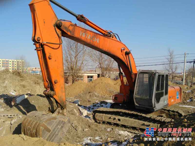 辽宁出售转让二手14500小时2003年日立EX220挖掘机