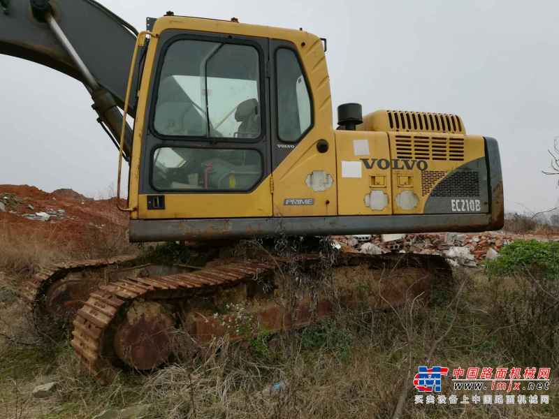 湖南出售转让二手7000小时2011年沃尔沃EC210B挖掘机