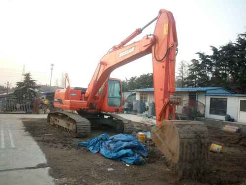 山东出售转让二手9000小时2010年斗山DH225LC挖掘机