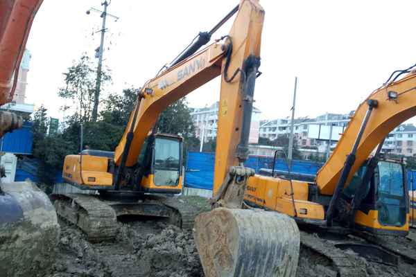 安徽出售转让二手6800小时2010年三一重工SY215C挖掘机