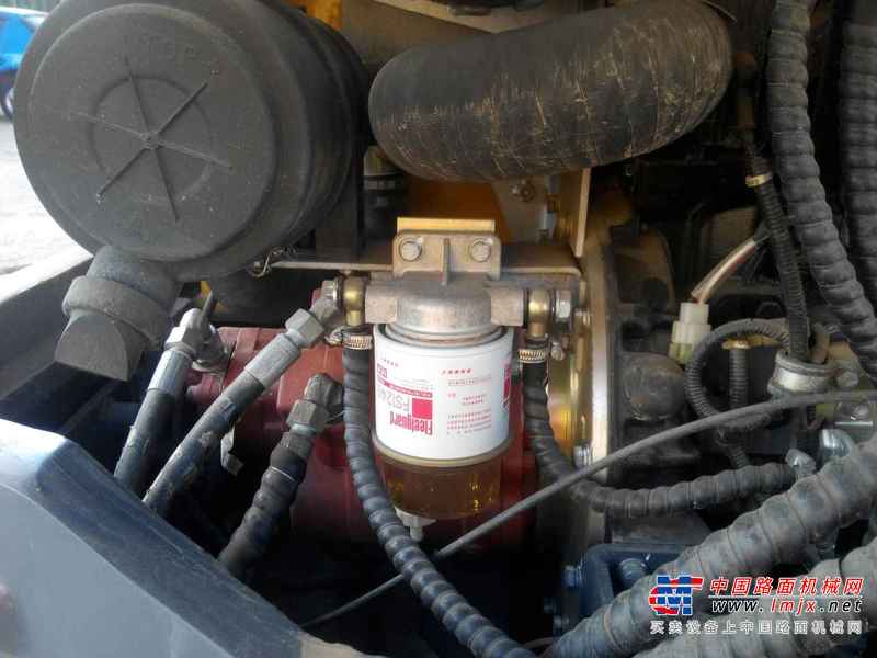 云南出售转让二手200小时2015年沃得重工W265挖掘机