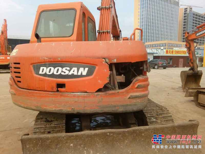 贵州出售转让二手8909小时2009年斗山DH80挖掘机