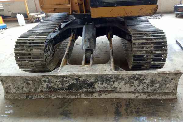 安徽出售转让二手5700小时2013年厦工XG808挖掘机