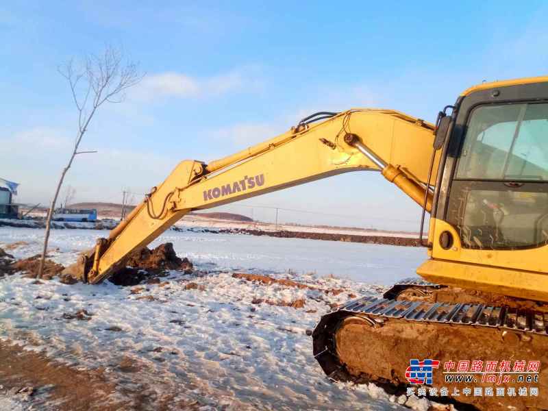 黑龙江出售转让二手10000小时2011年小松PC210挖掘机