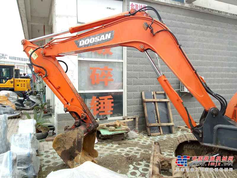 安徽出售转让二手6500小时2011年斗山DH60挖掘机