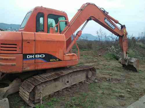 四川出售转让二手7600小时2010年斗山DH80GOLD挖掘机